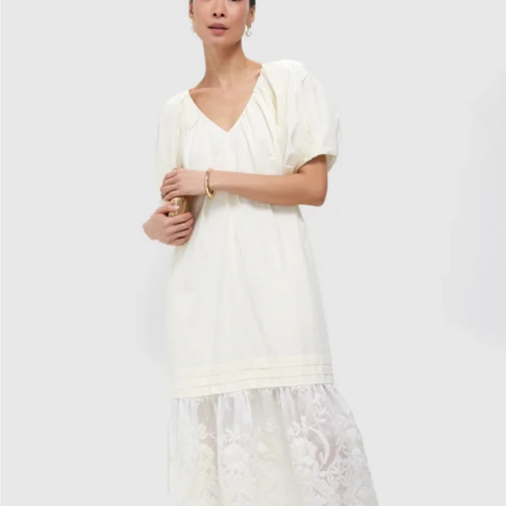 NWT TUCKERNUCK X STUDIO MCGEE
Cream Cotton Lace Juniper Dress - Picture 5 of 10
